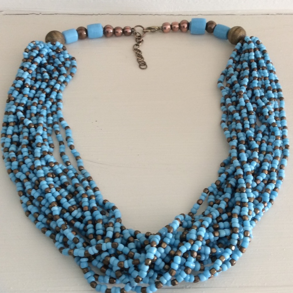 Costume jewelry 18 clustered beads, 8 inches long